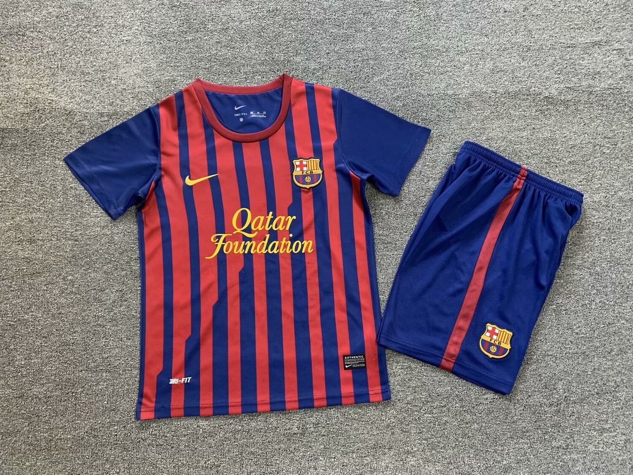 Kids-Barcelona 11/12 Home Soccer Jersey